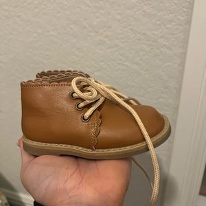 Sweet honey scalloped boots